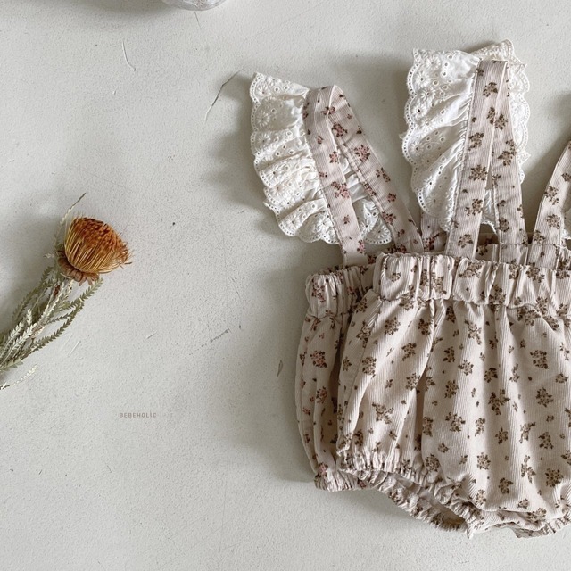 《即納》《BEBE HOLIC》flower suspenders bloomers