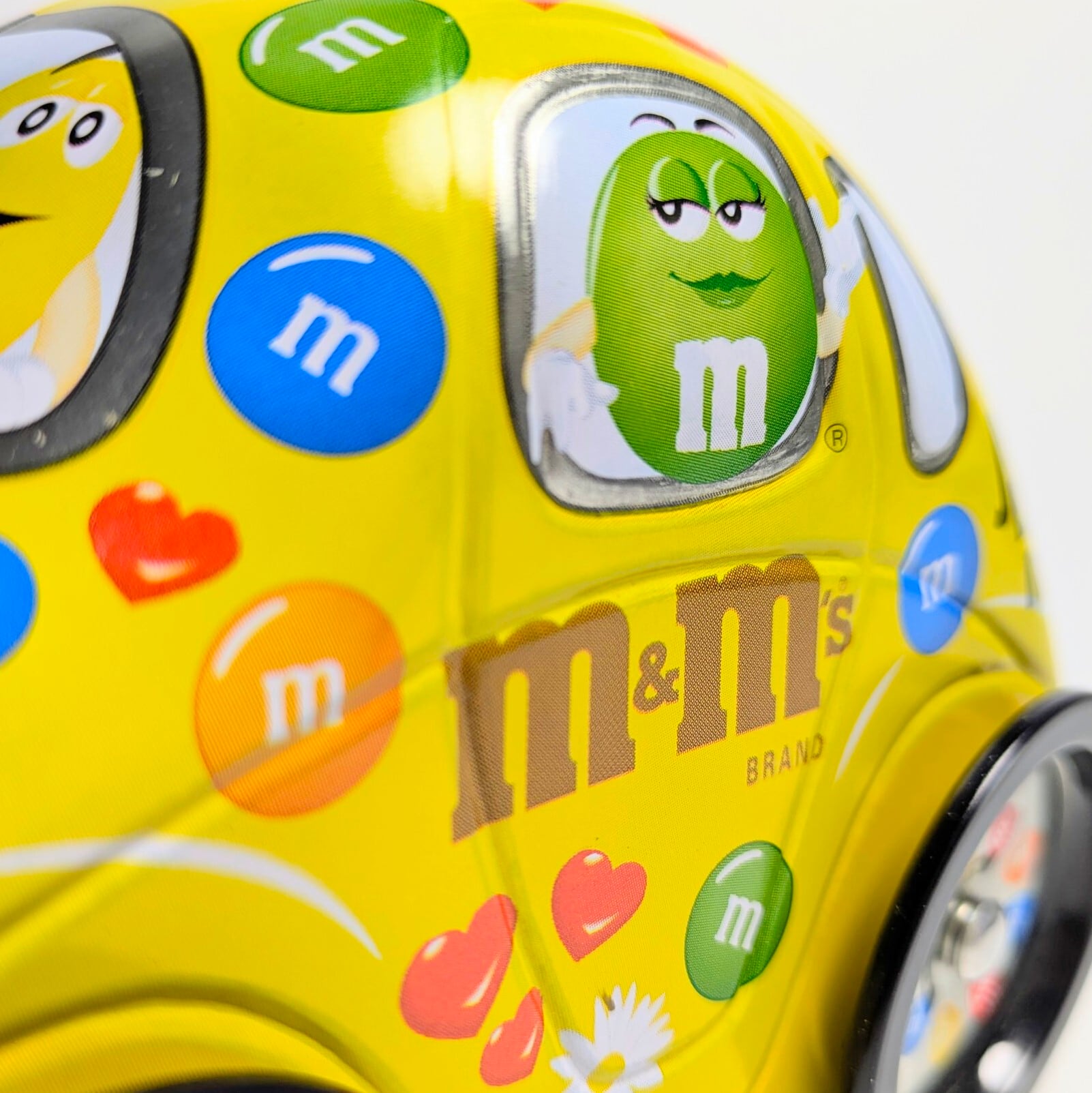 ☆ VINTAGE 90' ☆【 m&m's（ エムアンドエムズ ）】 『 バレンタイン 』ティン缶 ワーゲン風 / VINTAGE / ビンテージ 〚アメリカン雑貨 アメトイ〛