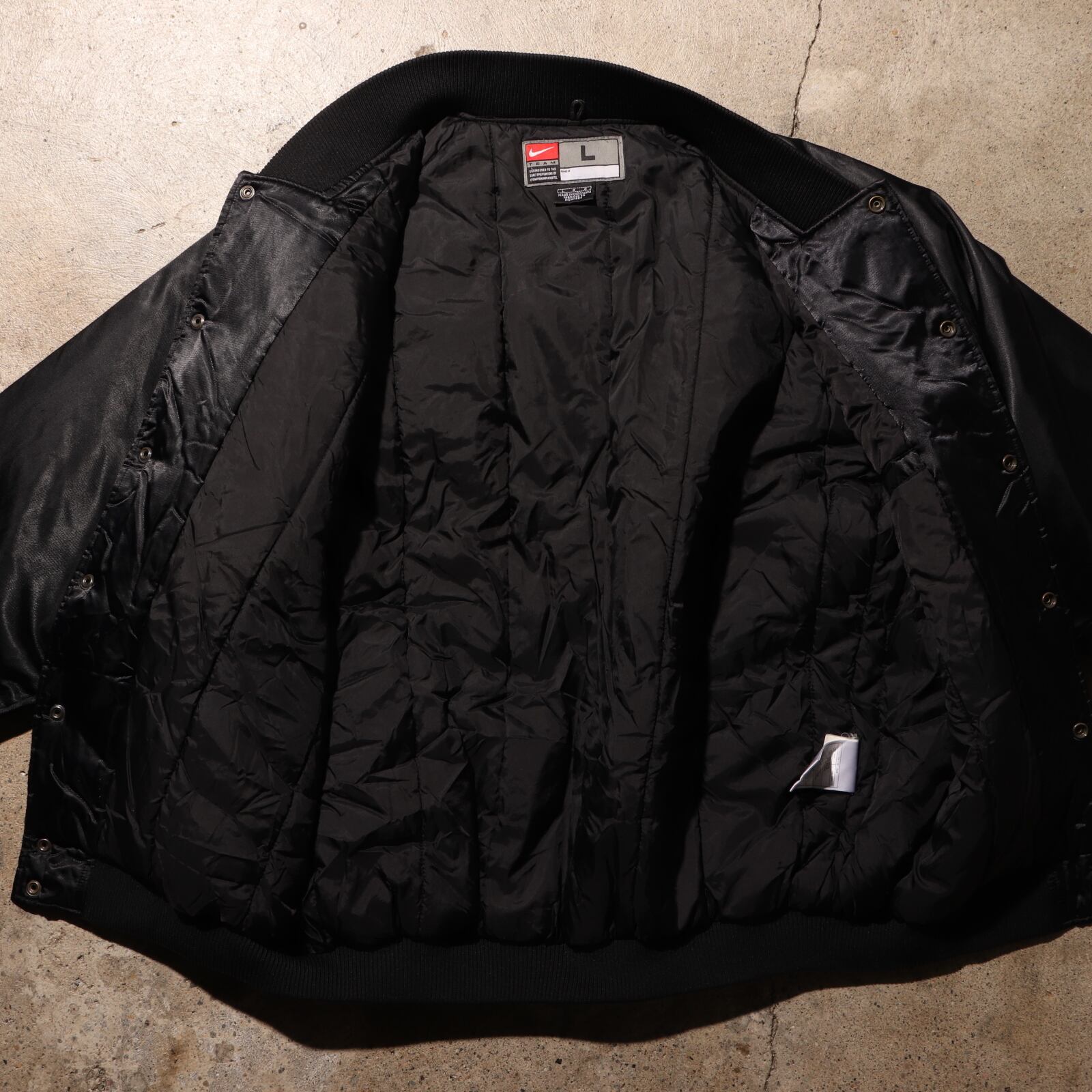 L NIKE ノースカロライナ サテンスタジャン ナイロンジャケット ナイキ  