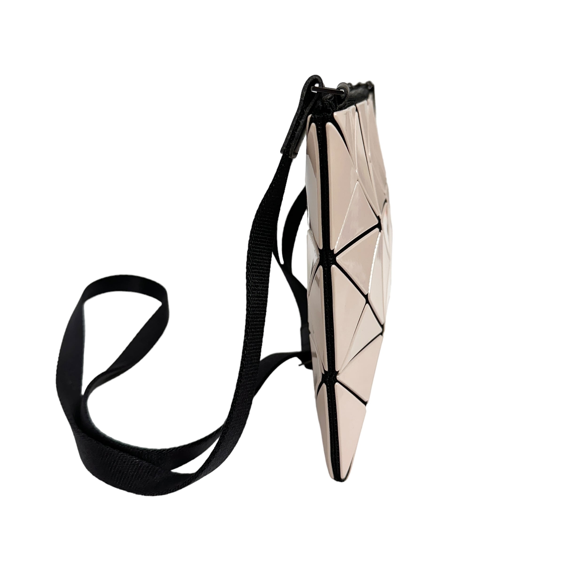 ISSEY MIYAKE BAOBAO イッセイミヤケ バオバオ ショルダーバッグ ISSEY MIYAKE BAOBAO イッセイミヤケ バオバオ ショルダーバッグ