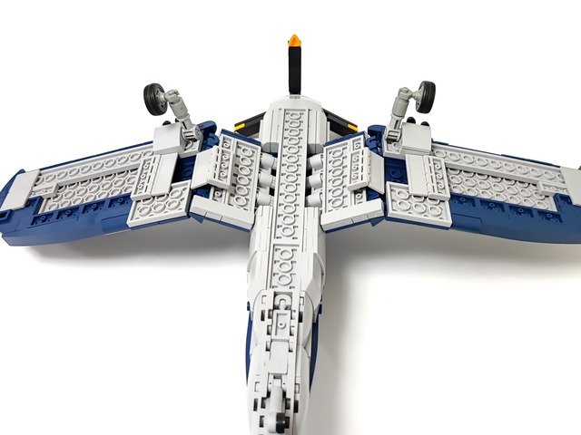 アメリカ F4Uコルセア  550PCS ESシリーズ