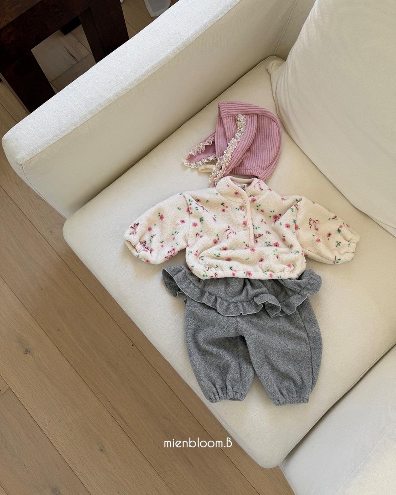 mien bloom B［取寄］pogny jogger pants 26winter