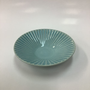 AQUA反皿5.0（青磁） [15.5㎝×15.5㎝×4.0㎝]【花咲く未来へ〜瀬戸焼きの器と共に〜】