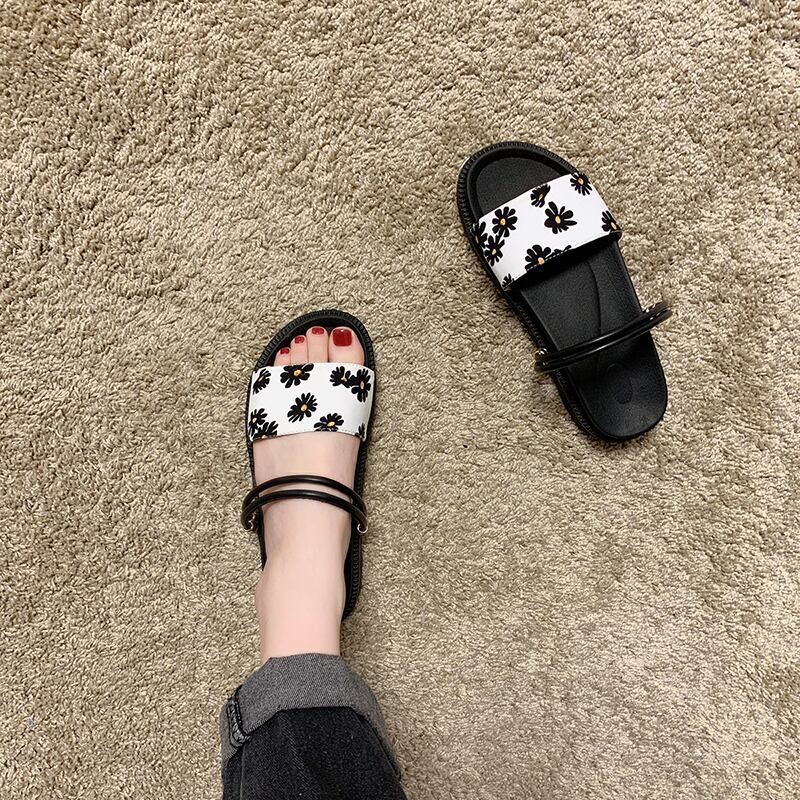 フェアリーウィンドサンダルとスリッパの女性は、2020年夏の野生のカジュアルな厚い底の2つの摩耗のinsの潮の女性の靴の夏の新しいバージョンを着用します 部族の婦人靴1433975