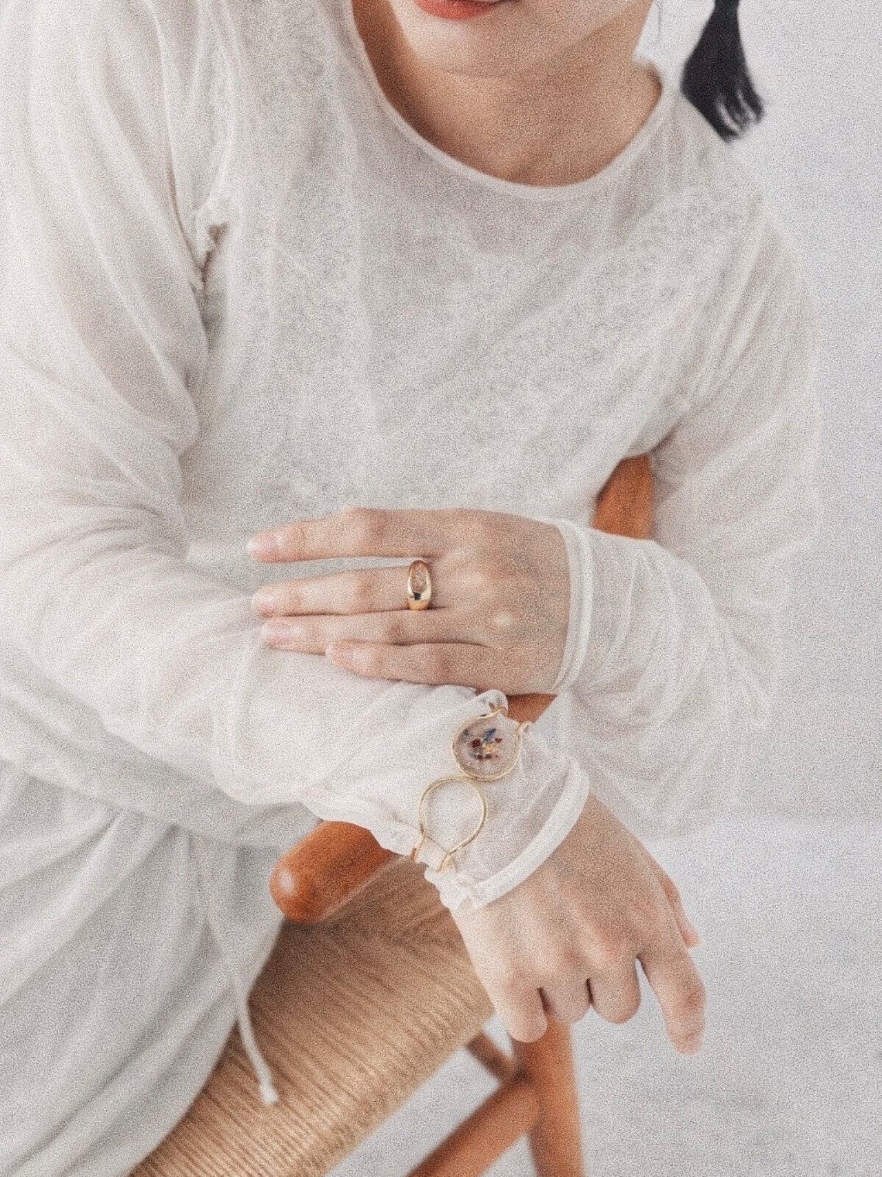 FRAME BANGLE