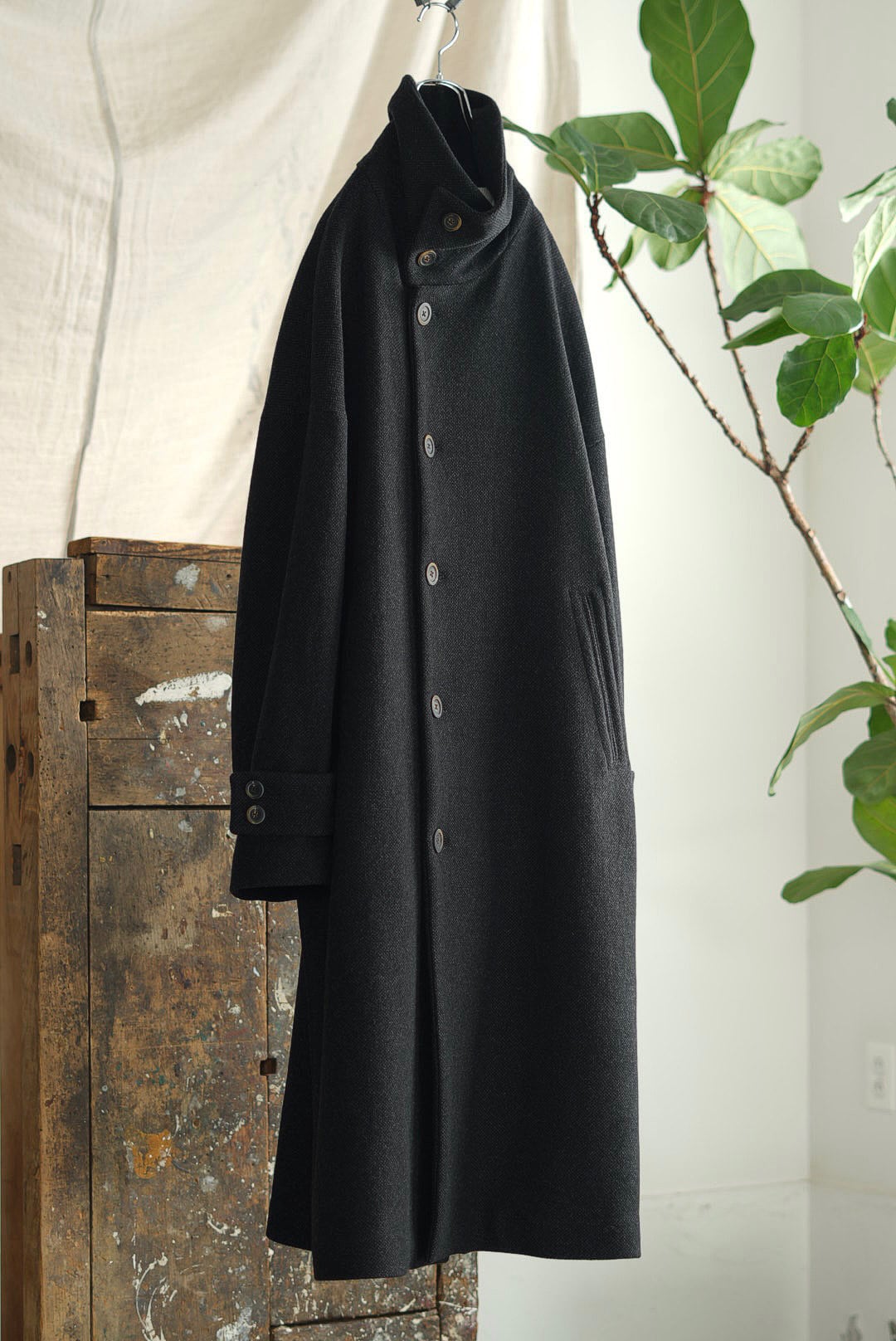 FORME D'EXPRESSION - HIGH NECK OVER COAT / ANTHRACITE