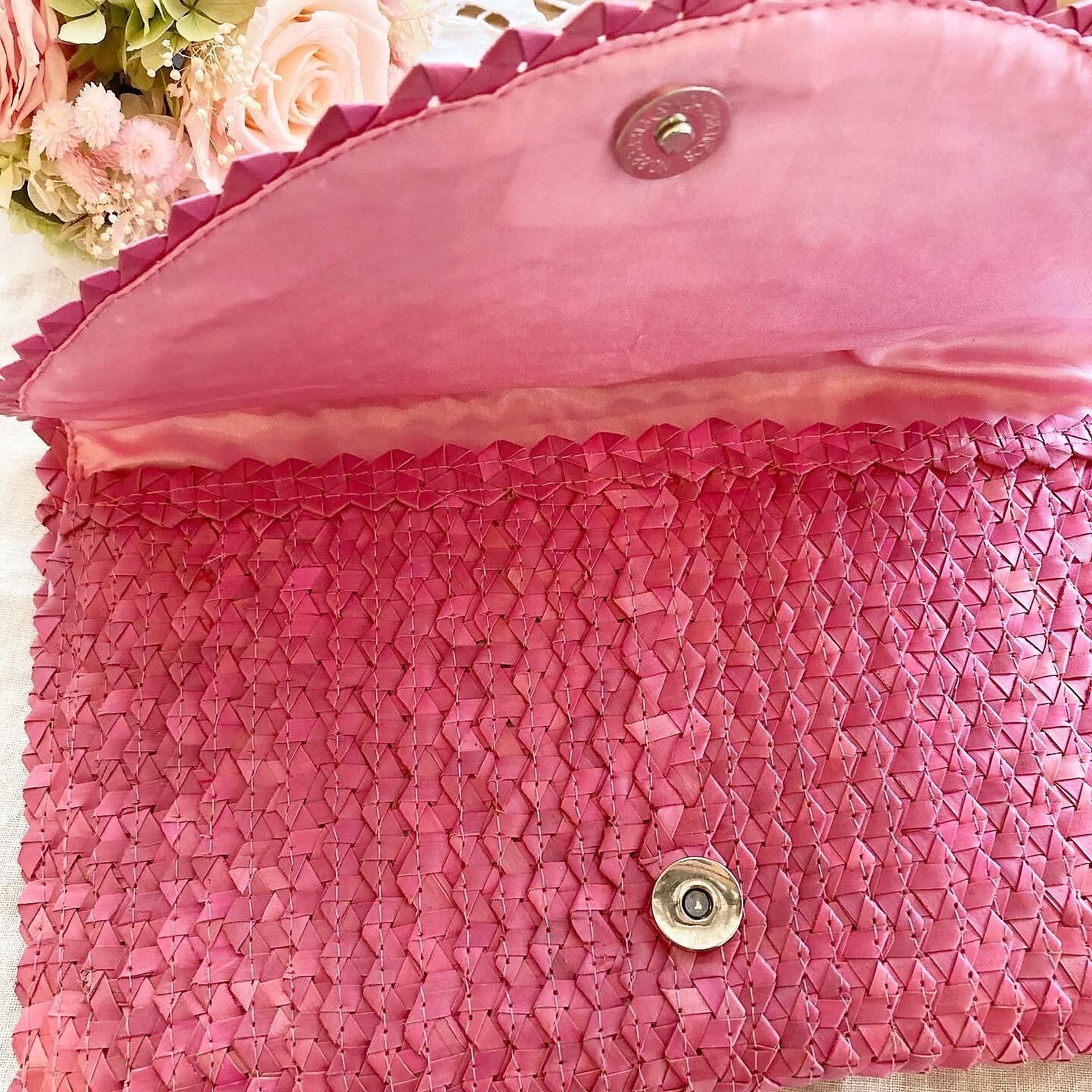 【フランス直輸入】パリ直輸入！パリ作家さんのセンスが光る クラッチバッグ （ピンク） | フランス雑貨chouchou powered by BASE