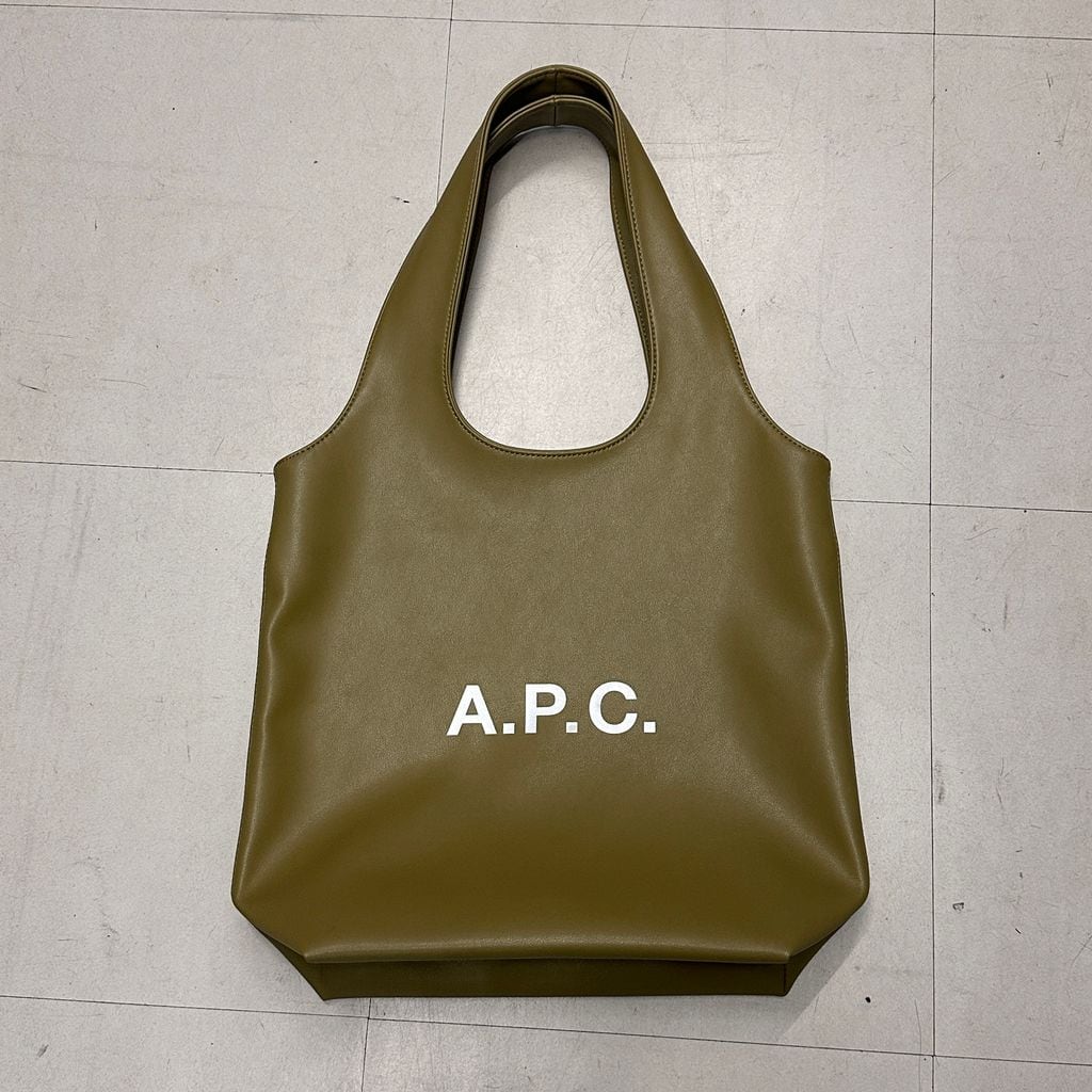 A.P.C アーペーセー Nihon Small Tote Bag レザートートバッグ PUAAT