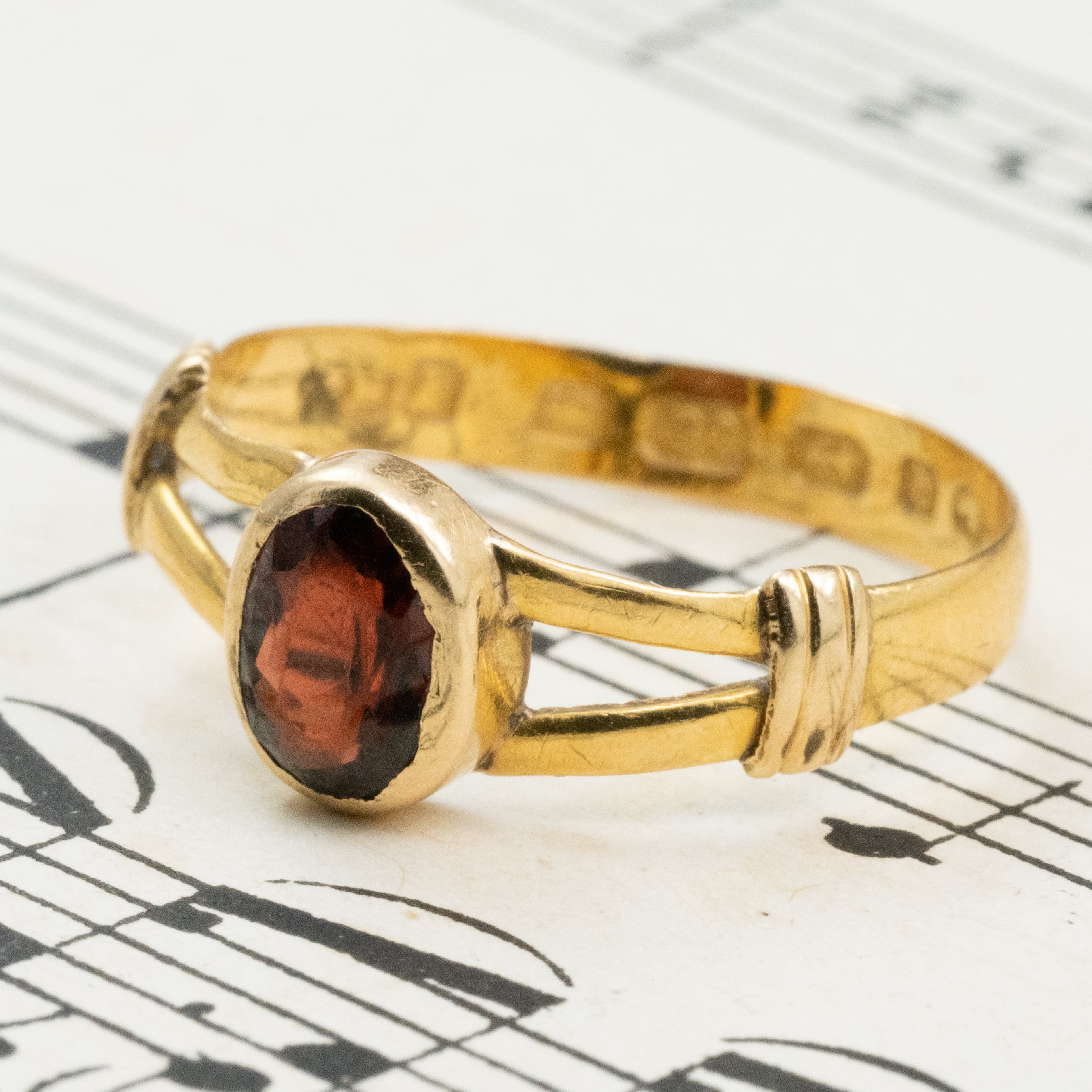 アンティークジュエリー イギリス アンティーク リング K22 ガーネット
