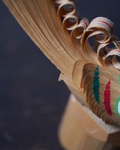 笹野一刀彫　孔雀　/　山形