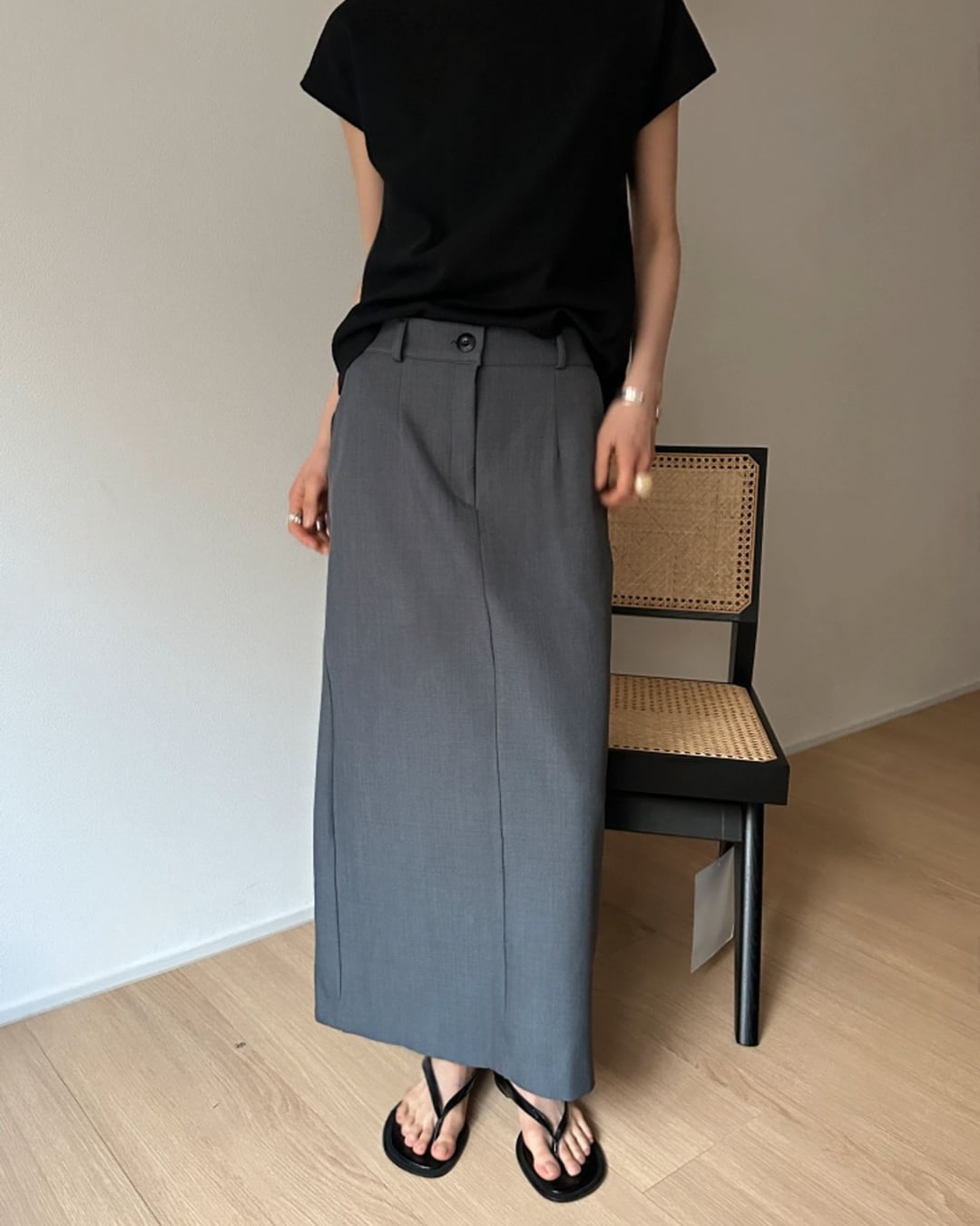 センタープレスロングタイトスカート