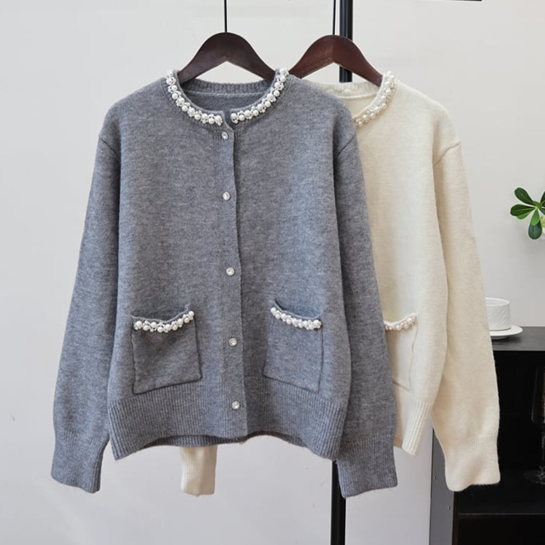 【outer】パール付きニットカーディガン Q7321