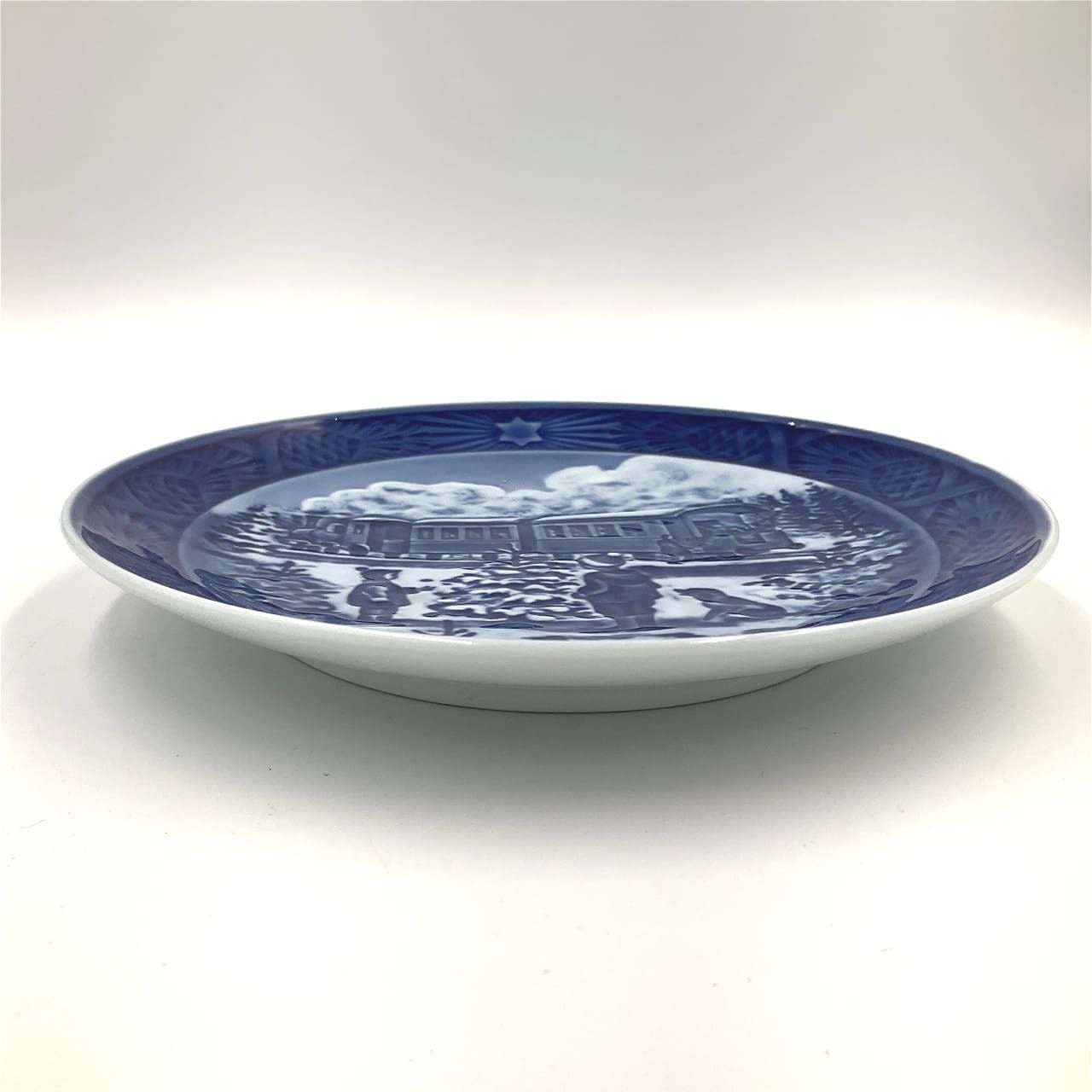 ロイヤルコペンハーゲン】イヤープレート2004年版【箱なし