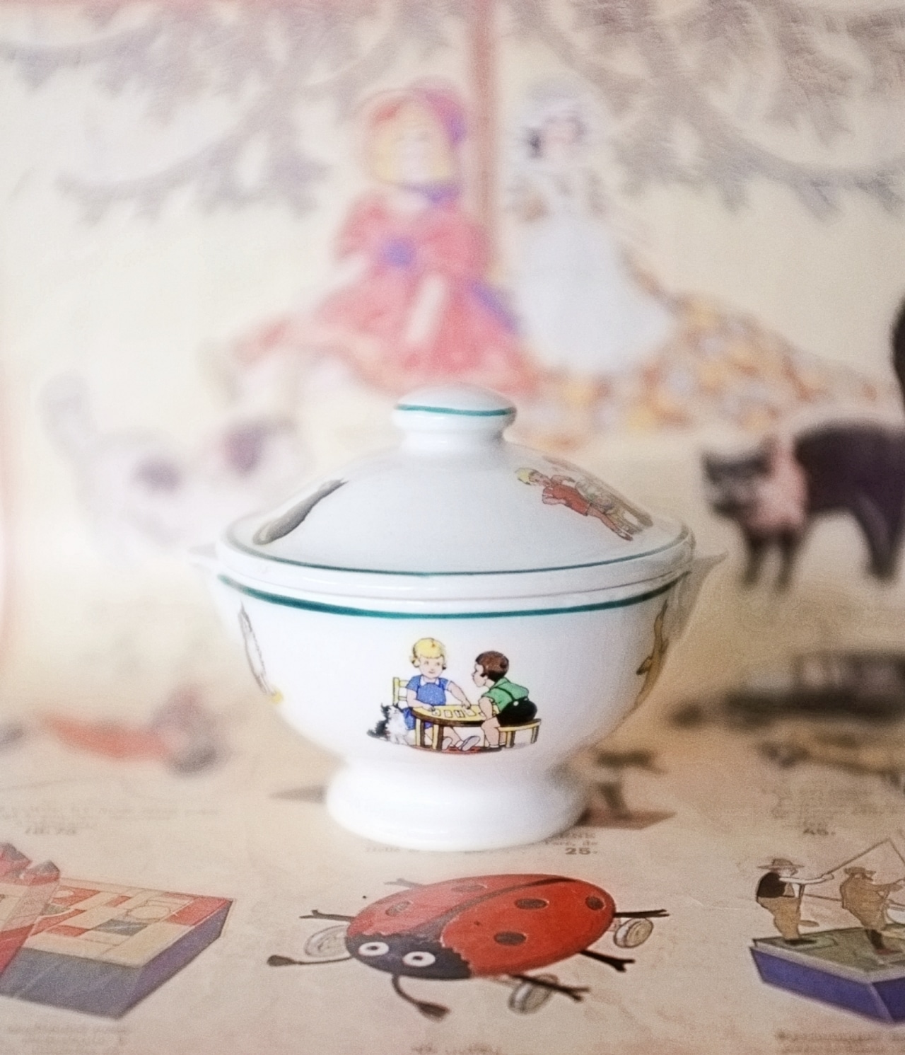 Creil et Montereau 子猫と子犬と小鳥と少年少女とスーピエールa ディネット クレイユモントロー