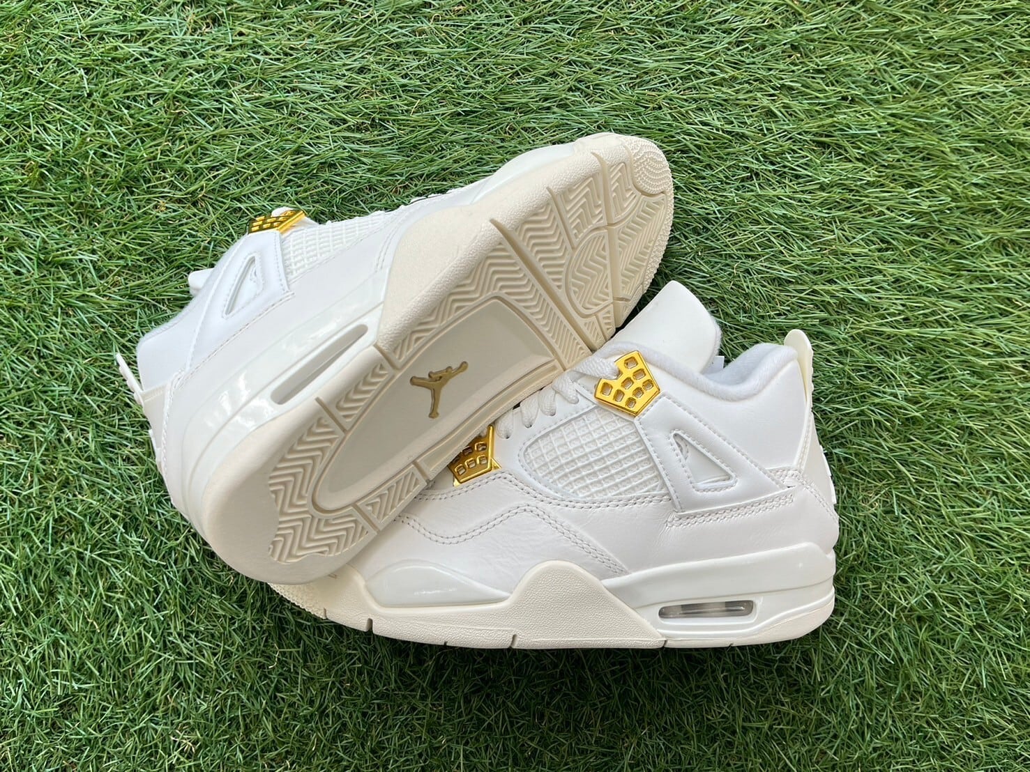 NIKE W AIR JORDAN 4 RETRO WHITE＆GOLD AQ9129-170 23.5㎝ 10136  
