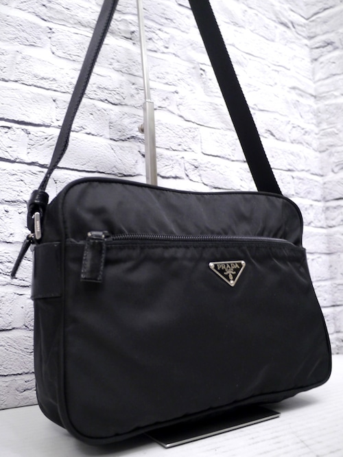 美品◆ PRADA プラダ ユニセックス ナイロンxレザー クロスボディ ショルダー カメラ バッグ ポシェット 黒◆クロスボディ仕様の定番モデル