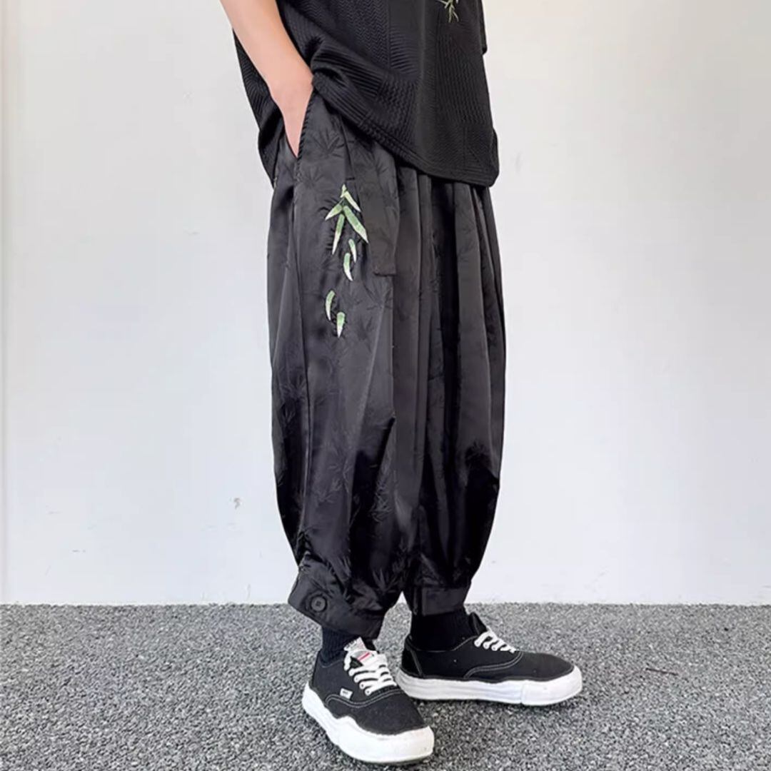 Casual cropped pants