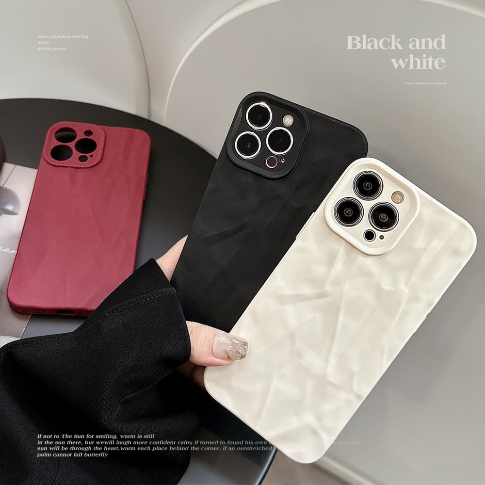 iPhone16e~SEまで対応】しわくちゃデザイン◎高級感 おしゃれ カメラ