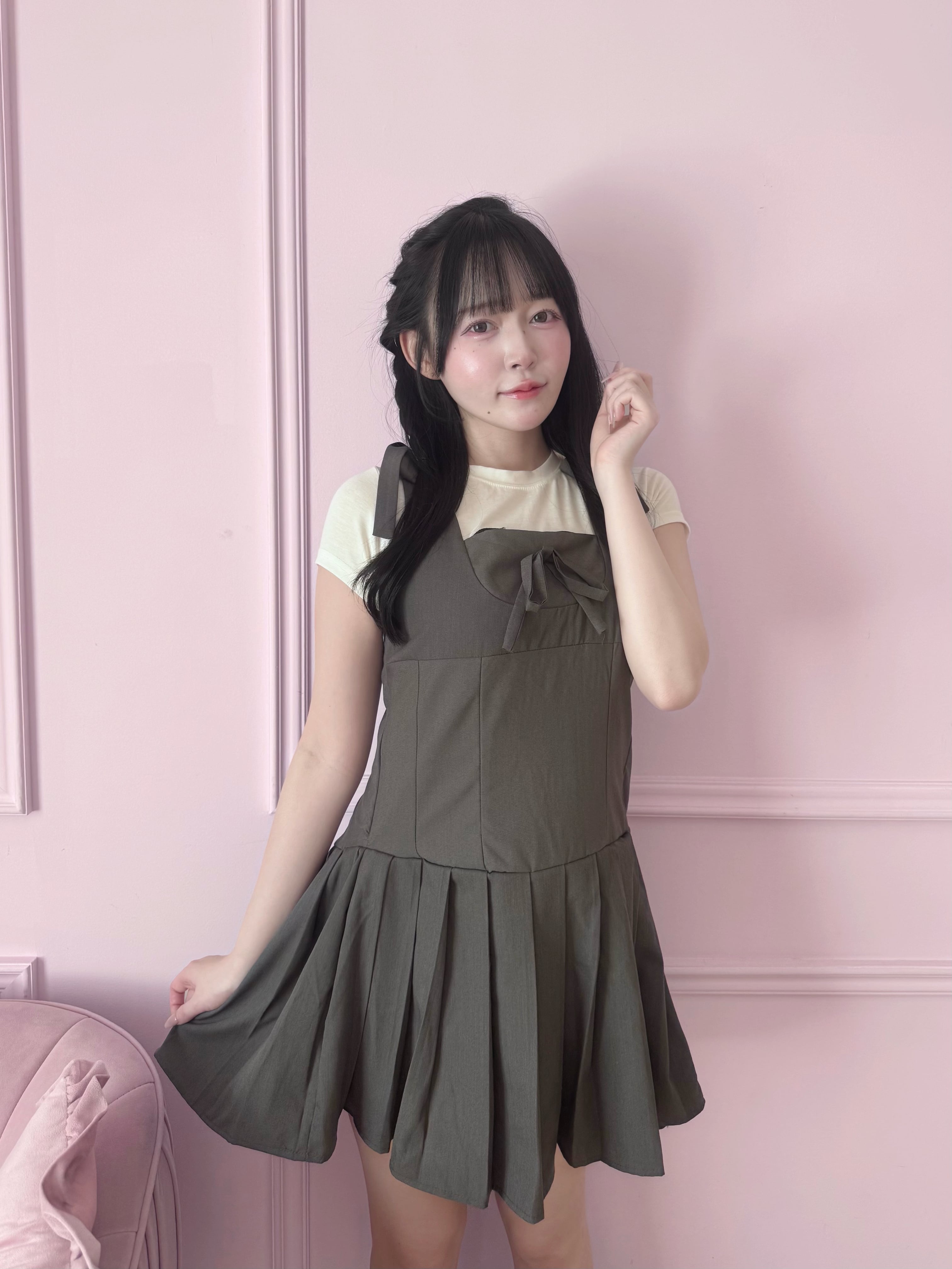 ribbon shoulder pleats op