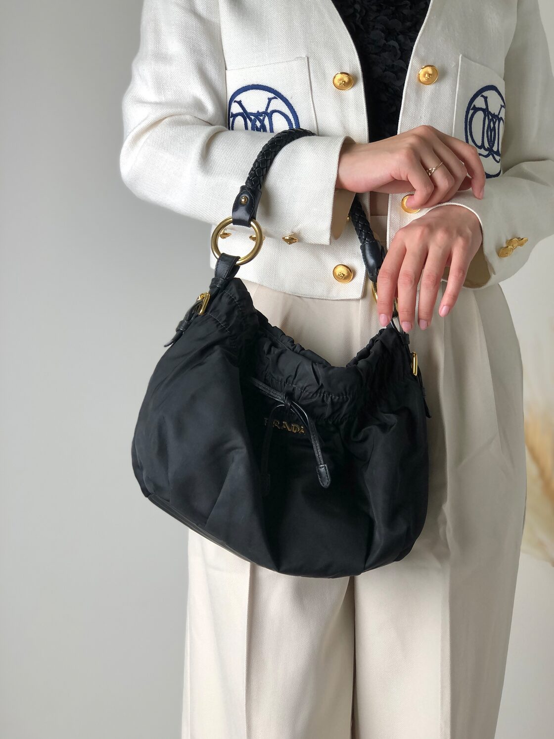 軽量 PRADAトート 黒 刺繍 フリンジ A4サイズ PRADA プラダ ロゴ 
