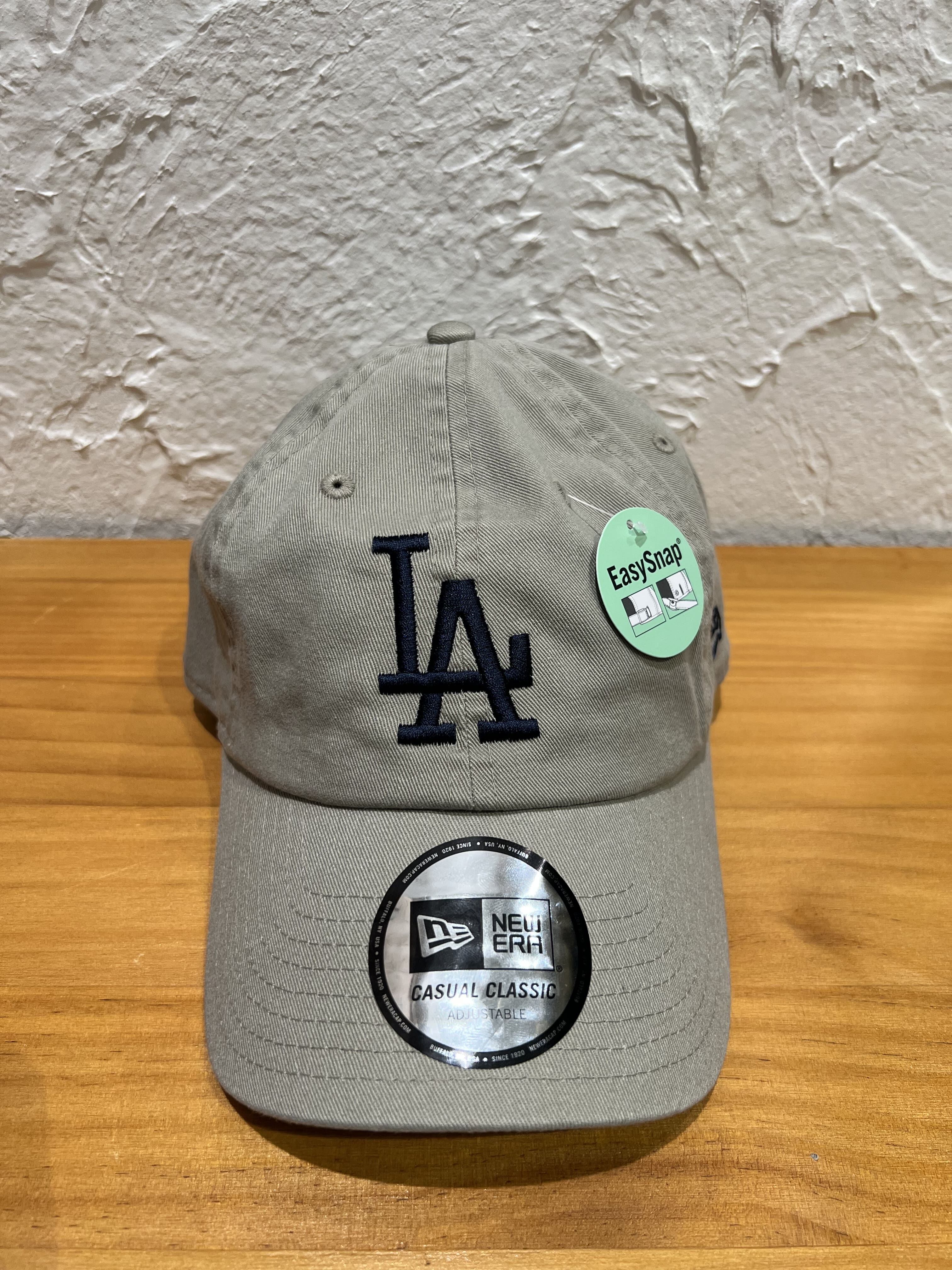 NEW ERA (ﾆｭｰｴﾗ) - CASUAL CLASSIC MLB UNDER VISOR LOGO LA (ｶｼﾞｭｱﾙ 