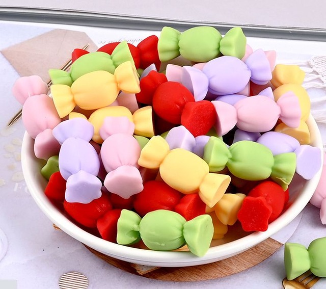60個 ミルキーカラーの袋飴 キャンディー スイーツデコ 食玩 ミニチュアフード ドールハウスA422