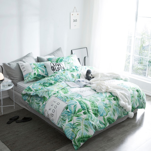 Bed cover with pillow case set Brighr leaf