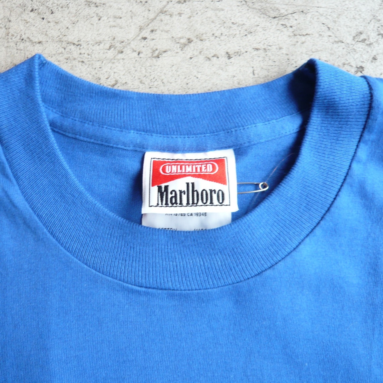 90s MARLBORO WOLF マルボロ ウルフ Tシャツ