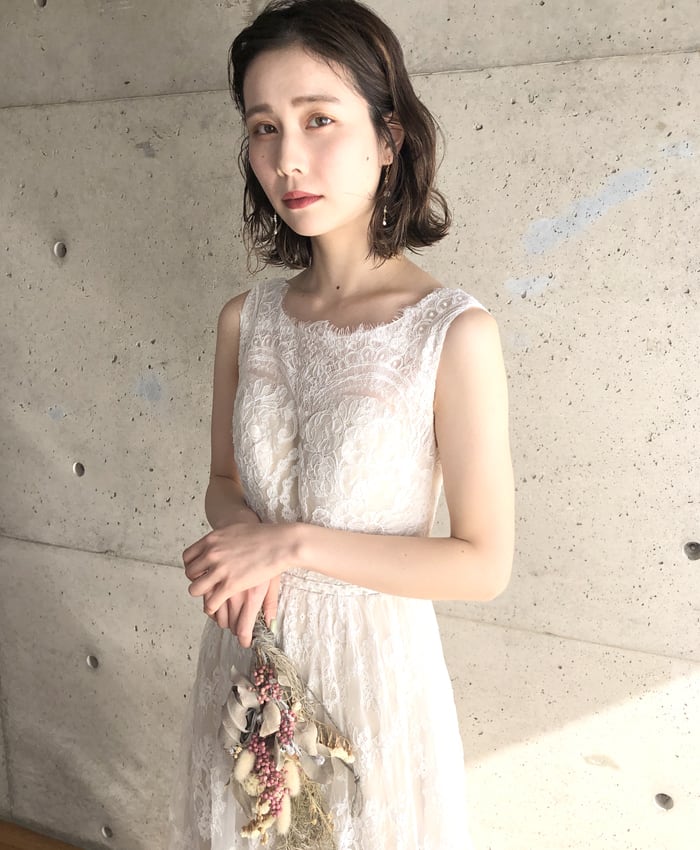 ウェディングドレス　総レース　ノースリーブ　背中空き　アーバンブランシュ　ドレス f0b3fe346f347e551f15acc1ca16ee