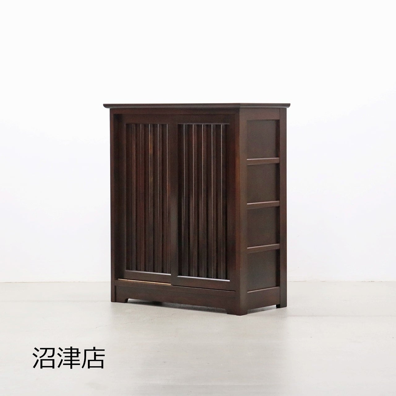 4385 松本民芸家具 下駄箱 シューズケース 靴箱 D40×W101×H105.8cm 愛知県岡崎市 直接引取可 沼津店】松本民芸家具 ミズメザクラ無垢材 シューズボックス 下駄箱