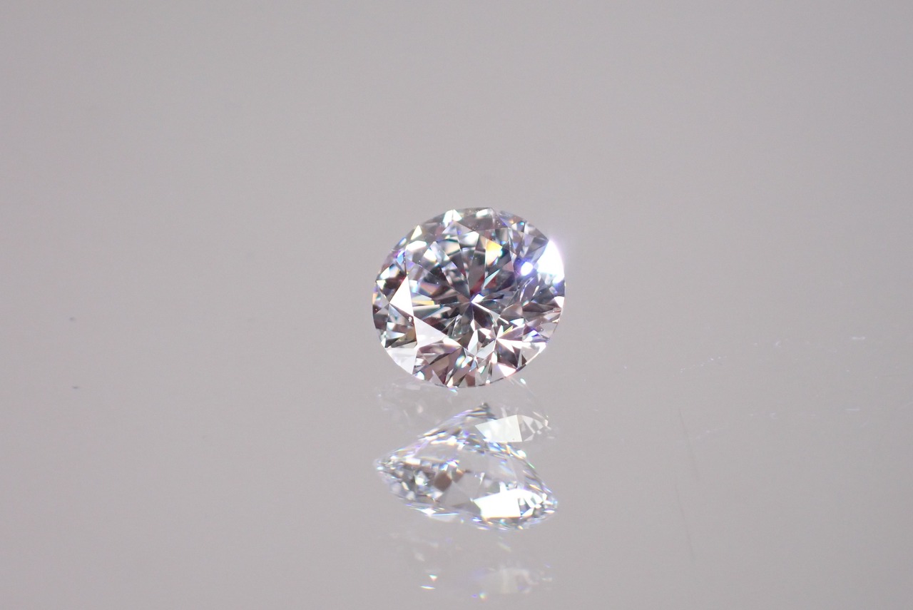 ラボグロウンダイヤモンド　IGI鑑定書付 E/VVS2/ID/0.53ct　[D4-247]