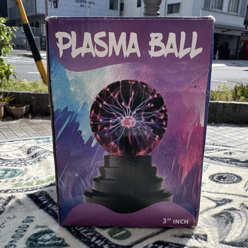 サイエンス感、魔法感を楽しめる サイケデリックなインテリア雑貨