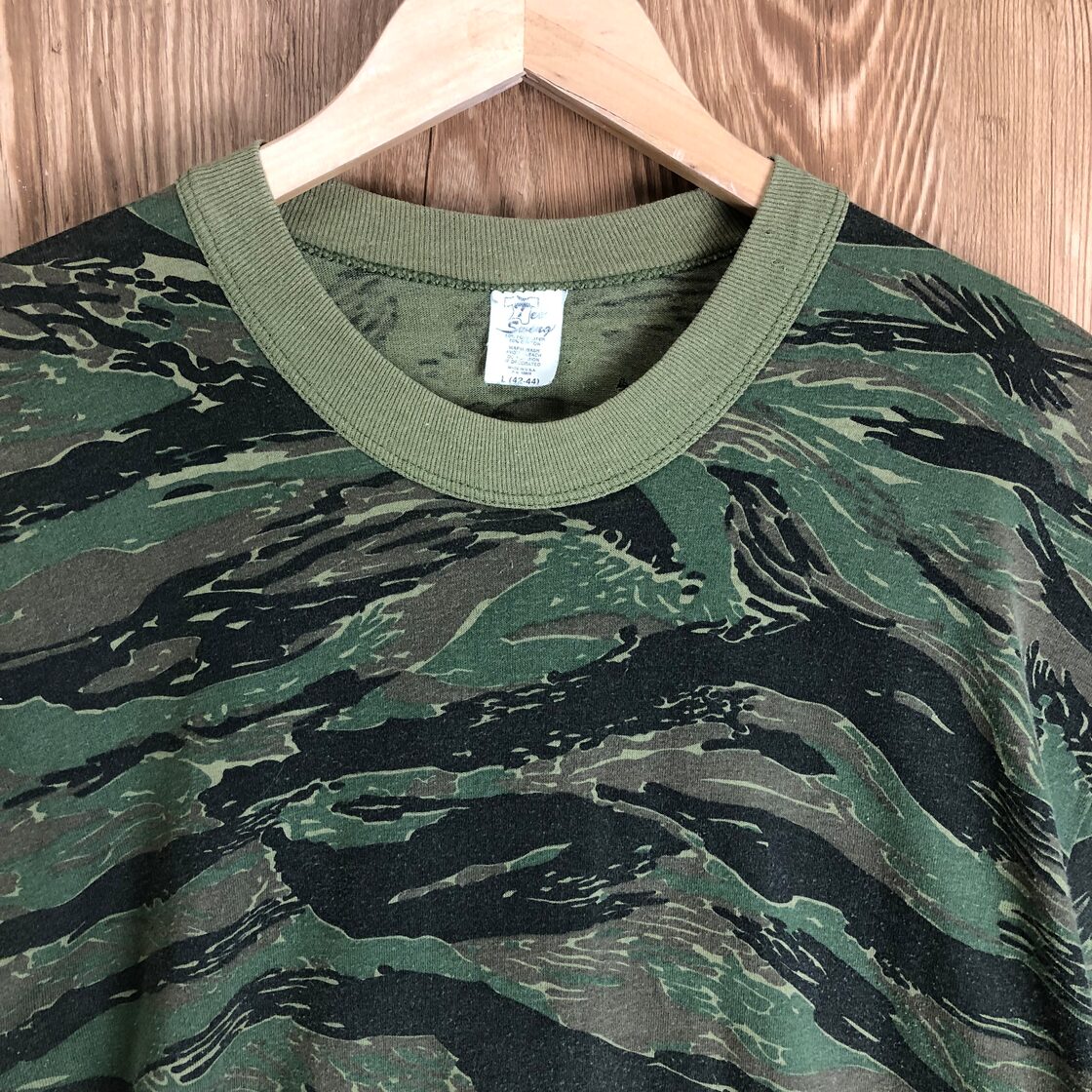 USA製 80s VINTAGE タイガーストライプ カモ柄 迷彩 プリント Tシャツ 