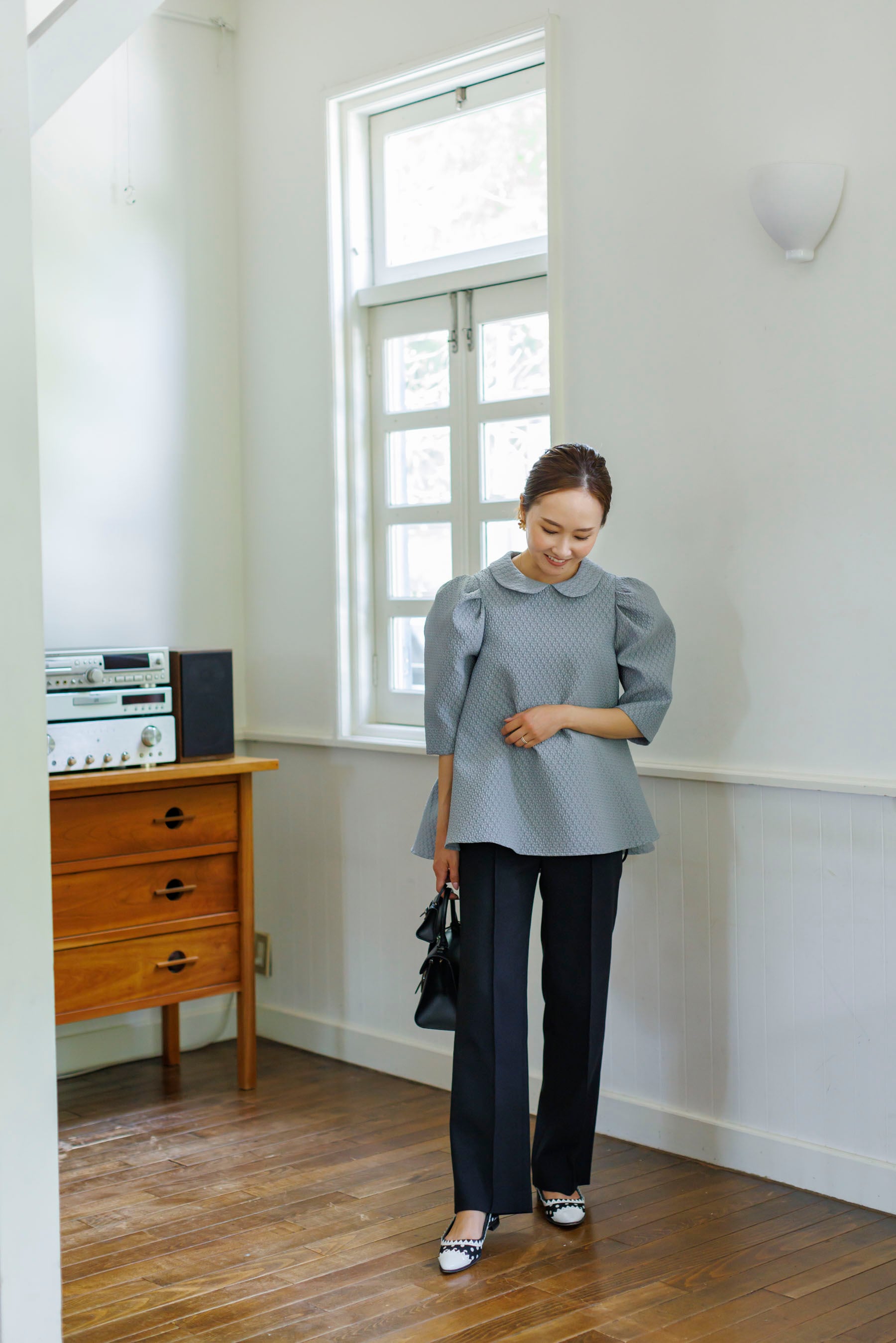 再販】10/24(THU)21:00ーBack flare jacquard blouse 即納 | Bluelea