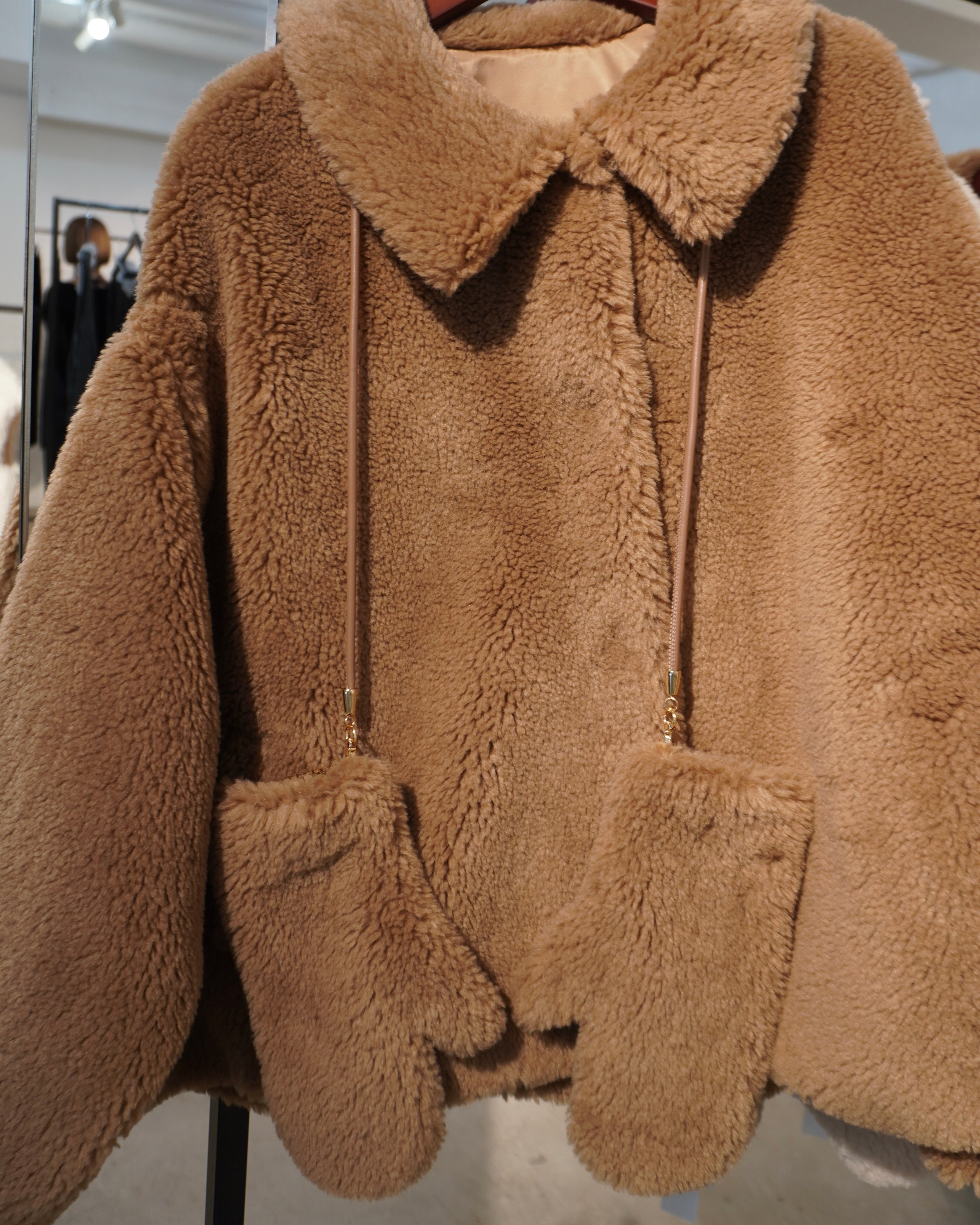 HYEON (ヘヨン) official online store