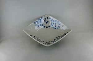 アラベスク菱鉢（宗山窯）