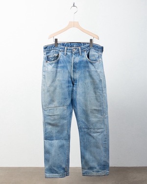 vintage "Levi's" 501 66 SINGLE MODEL good fade patch designed denim trousers