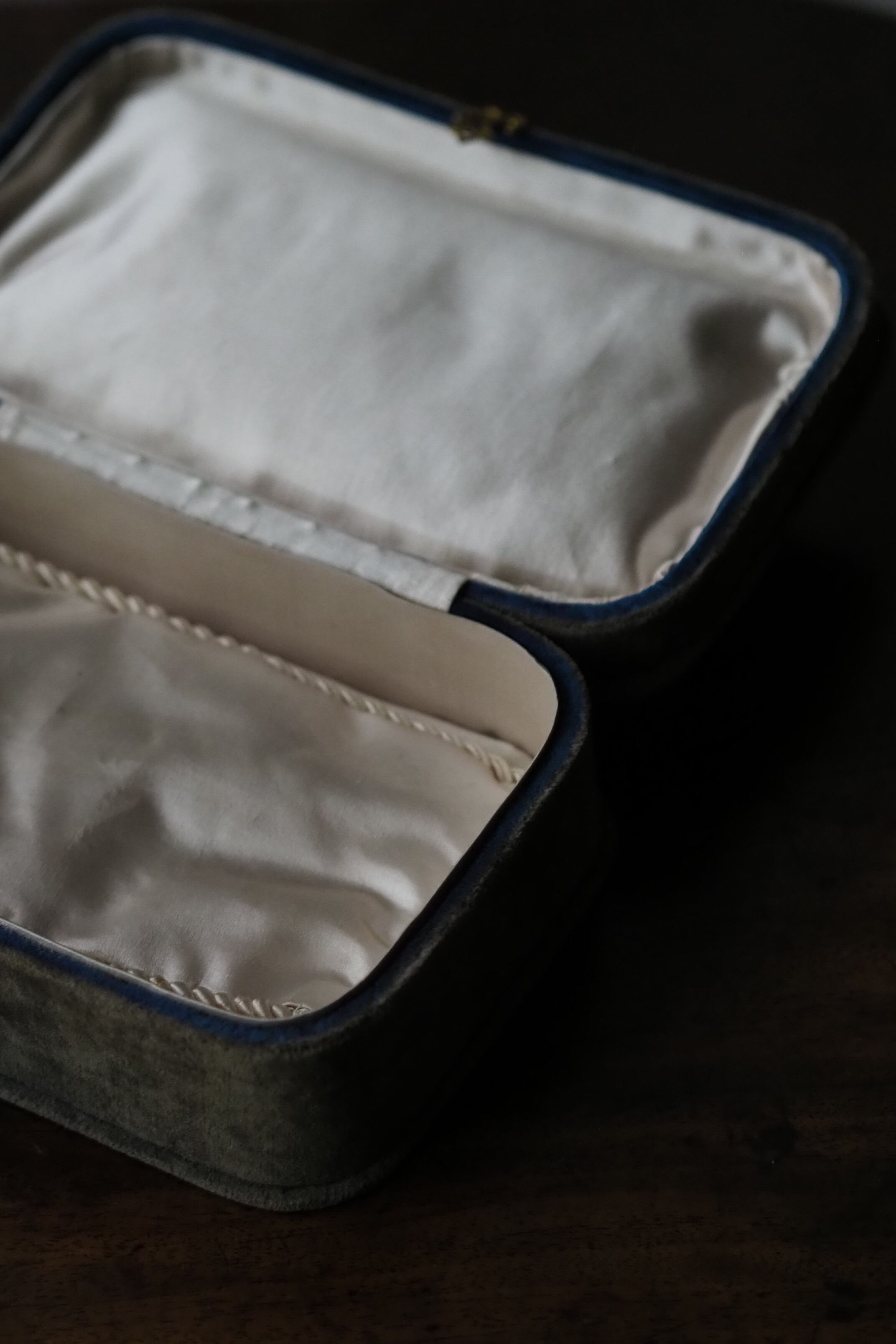 別珍のジュエリーボックス-antique square jewelry box | アンティーク