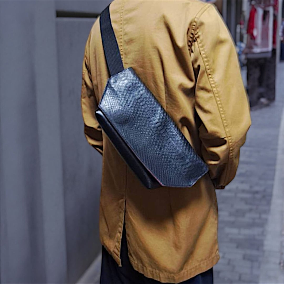 パイソンレザー × 牛革 メッセンジャーボディバッグ Sサイズ