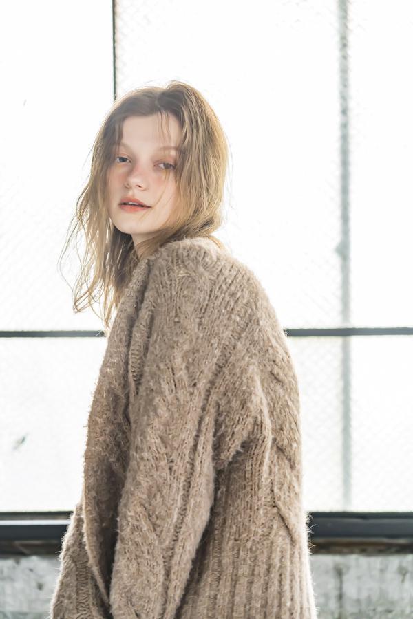 ケーブルニットカーディガン キャメル 【22225-3627T】 | 風と地の吾