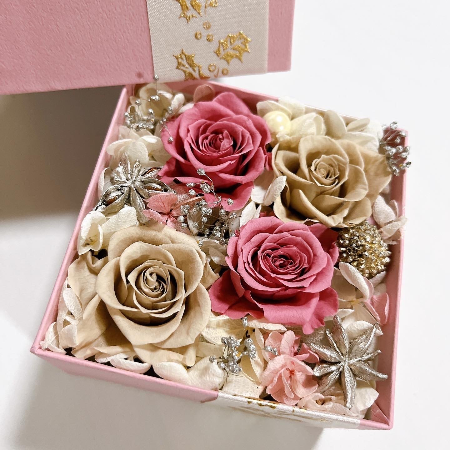 超豪華！クリスマスフラワーアレンジメント♡ベルベットローズのフラワーアレンジ♡ 超豪華！クリスマスフラワーアレンジメント♡ベルベットローズの