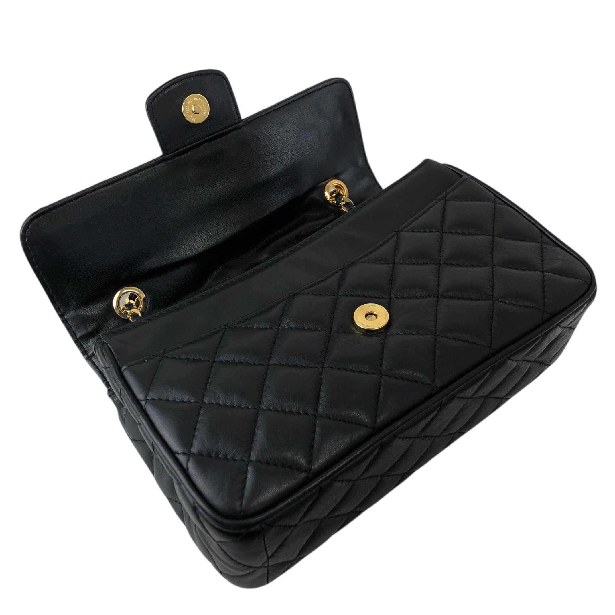 GIVENCHY ジバンシィ ショルダーバッグ ブラック ロゴ キルティング