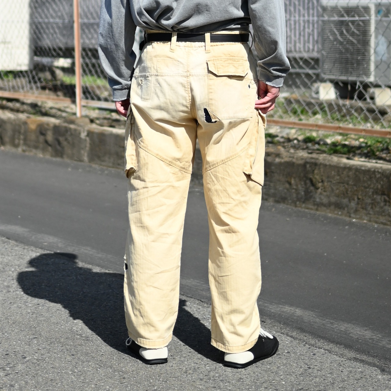 ANACHRONORM (アナクロノーム)特殊エイジング加工/サンフェードダメージ加工を施したミリタリーセットアップ