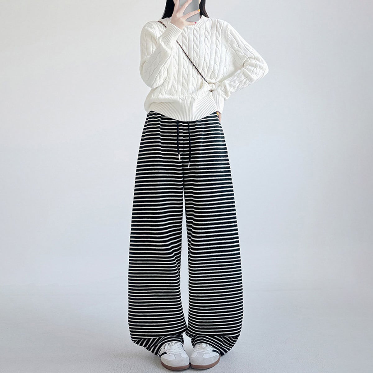 ボーダー柄 イージーパンツ レディース 春秋 韓国 ワイドパンツ ルームウェア きれいめ 大人 カジュアル おしゃれ 体型カバー リラックス ナチュラル 柄パンツ ウエストゴム 大人可愛い 大人女子