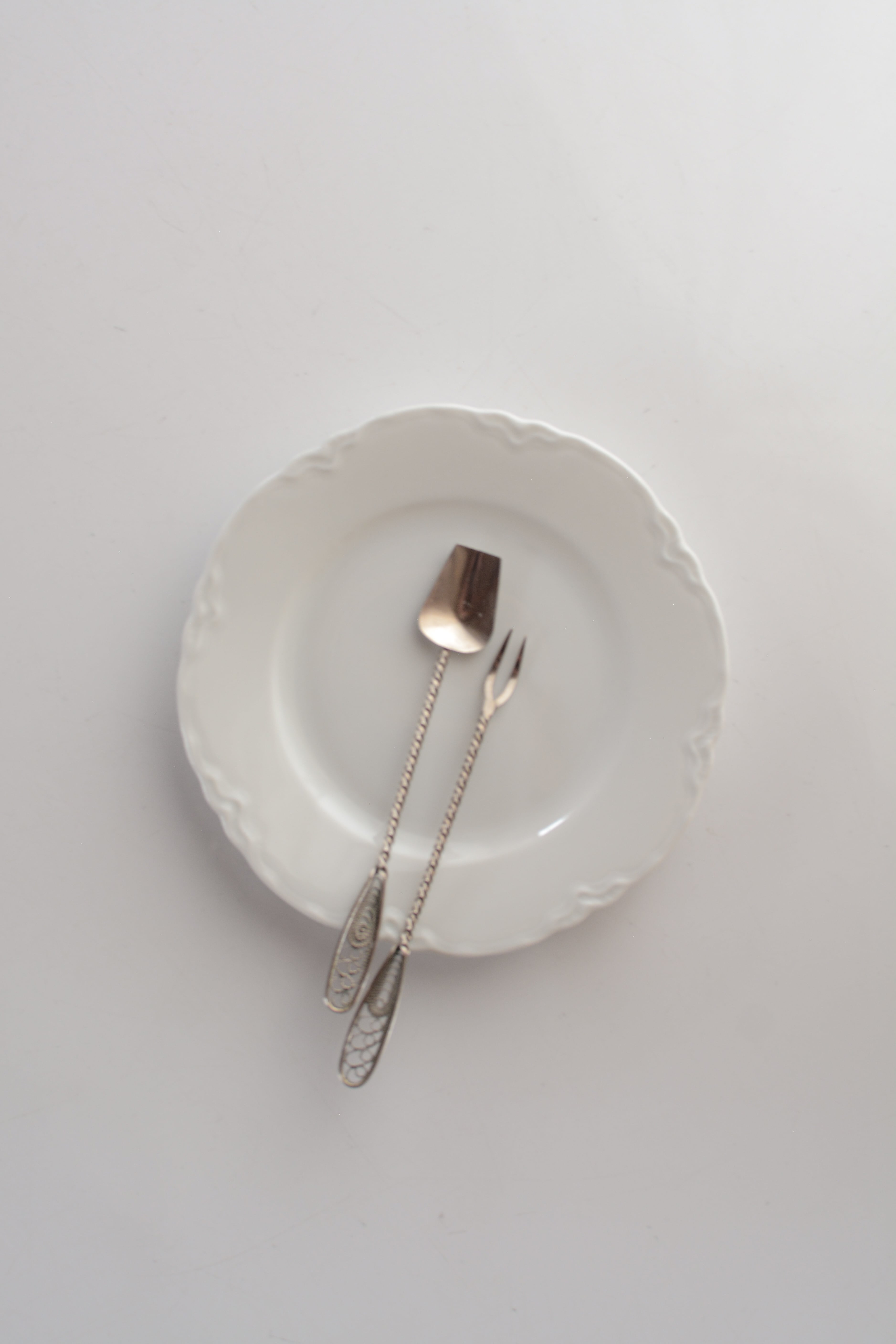 vintage dessert  plate  Hutschenreuther RACINE