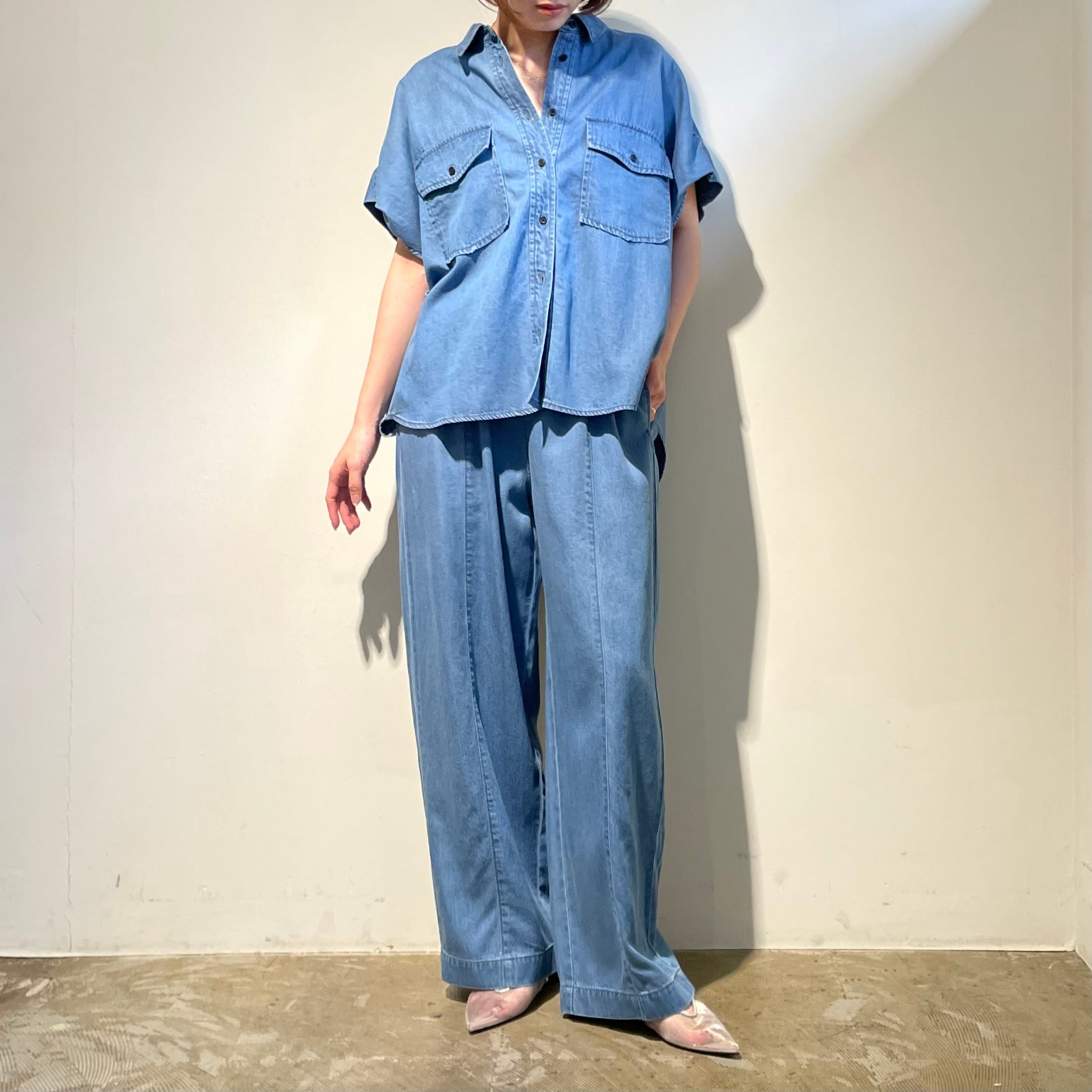 【新品】Eimee Law サイドライン レース ブルゾン ネイビー 甘辛MIX 新品】Eimee Law サイドライン レース ブルゾン ネイビー 甘辛MIX