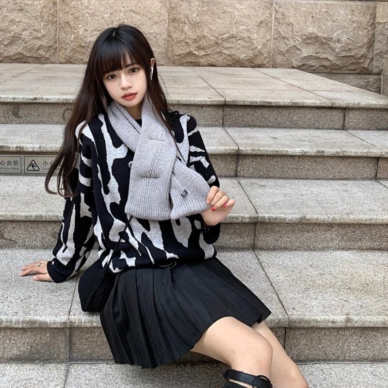 セーター ルーズスタンダードスタイルラウンドネックスプリングカラープルオーバー トップス レトロ 春物 Oネック ブラックストロベリース36048785433