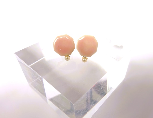 小さな六角 と小さな淡水パールの陶pierce/earring（桜色）