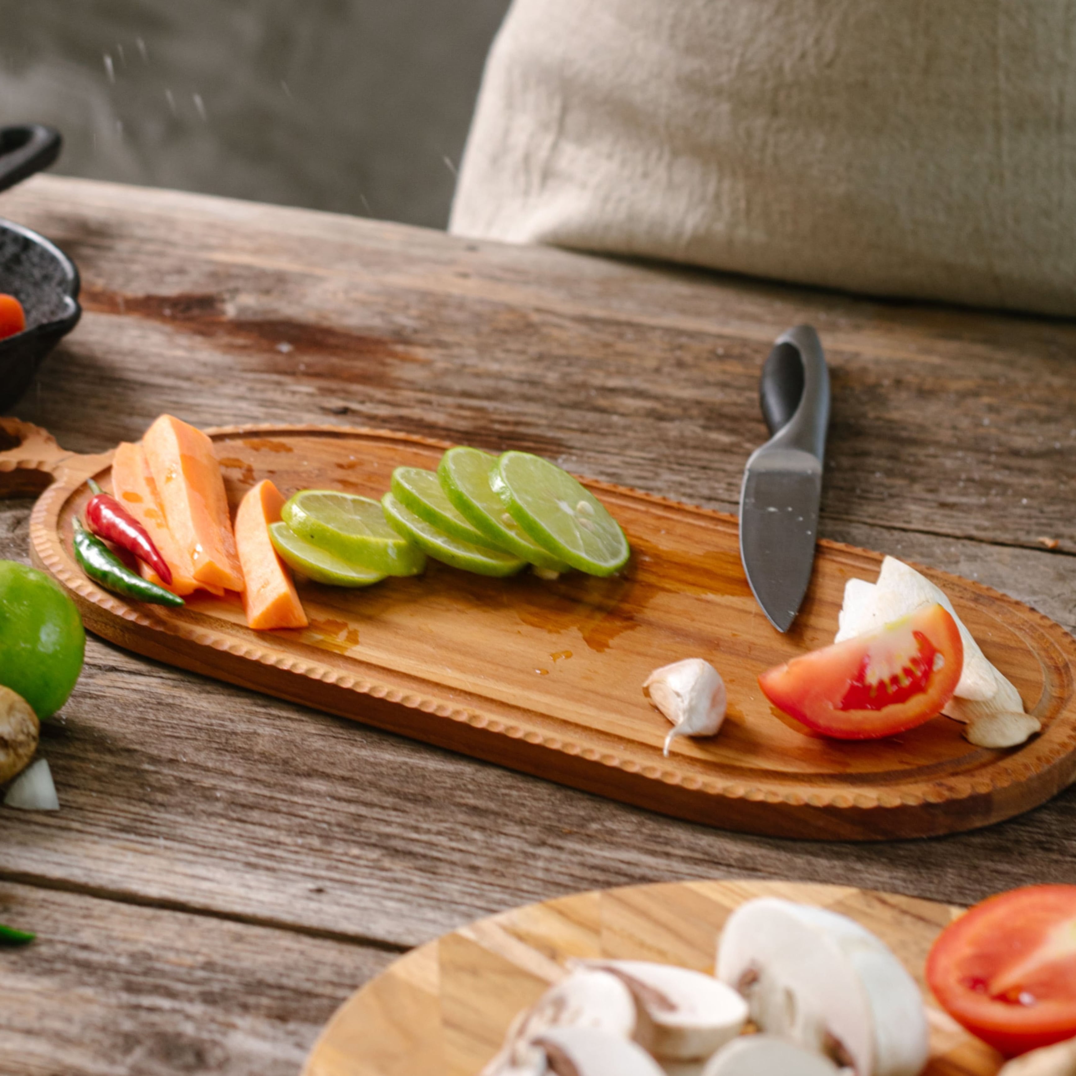 Co-Labo 無垢チーク カッティングボード M | Zakka so-la