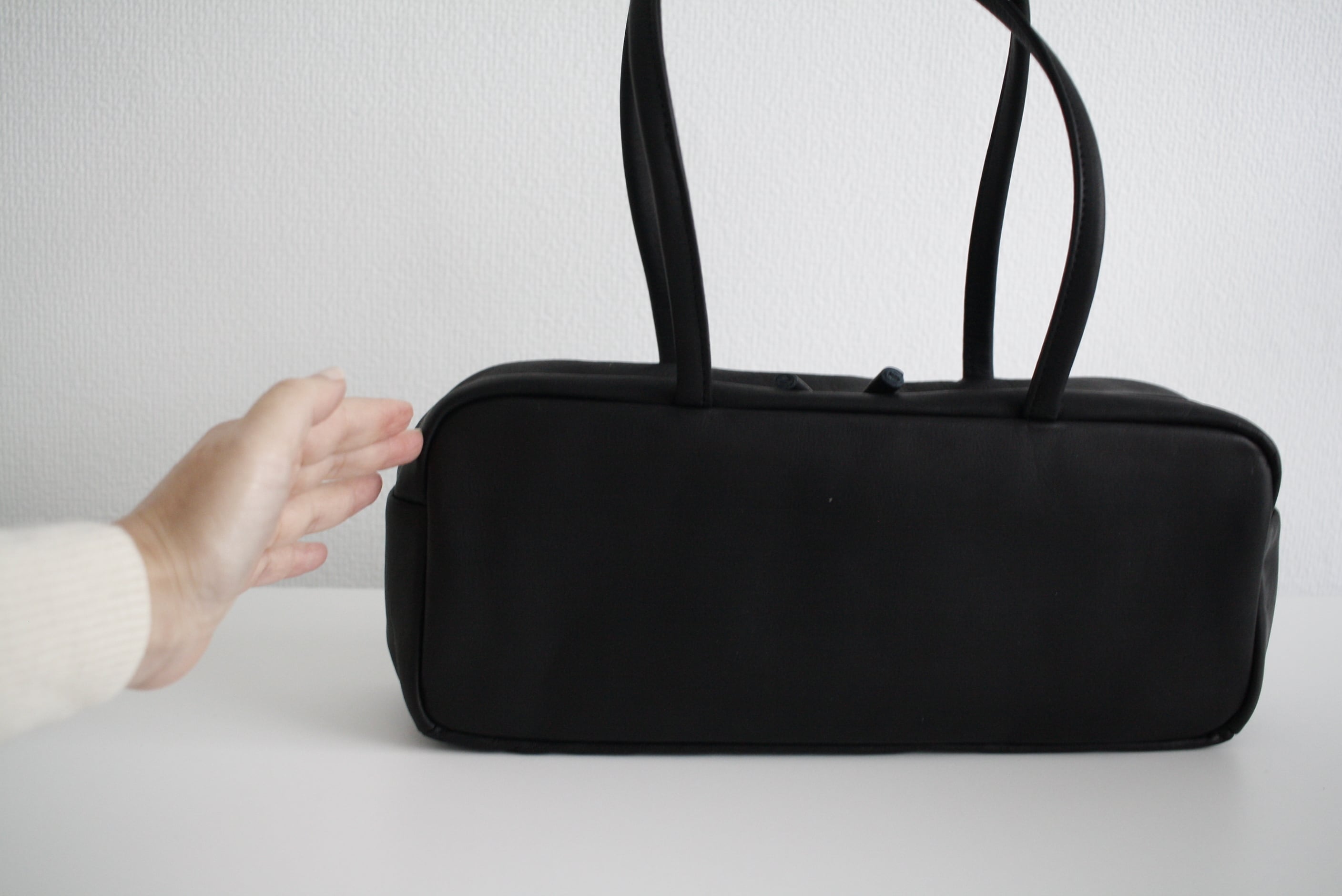 a Flute Bag black / アー フルートバッグ ブラック | LETTERS